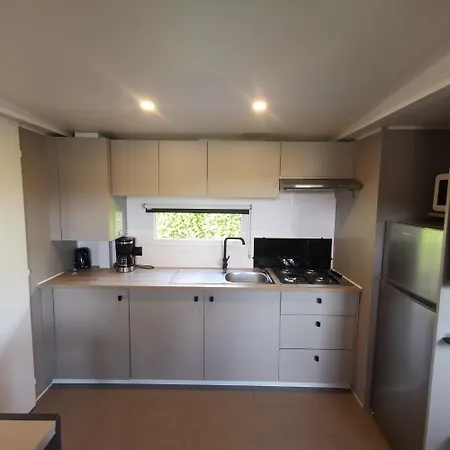 Sejour Normandie - - Mobilhome Confort 3ch-6p Avec Clim Et Tv - 5 Etoiles - H235 * Houlgate